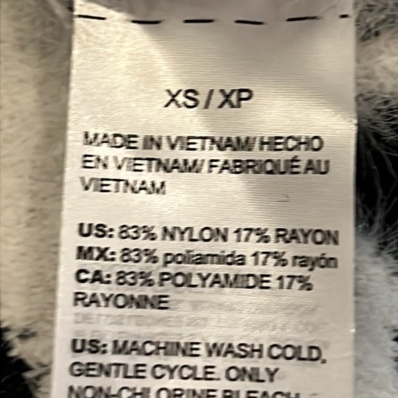 White House Black Market NWT SZ XS. Long Sleeve Belted Iris Sweater Coat - Picture 15 of 15